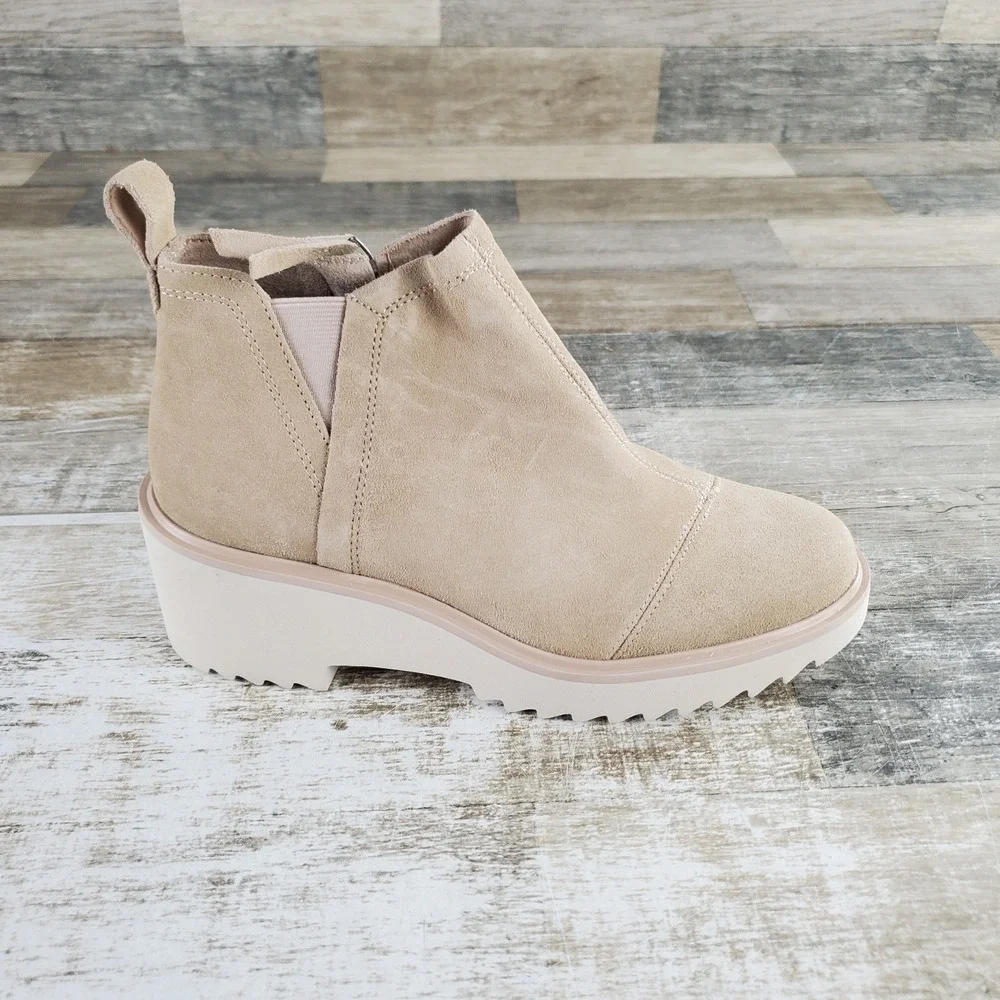 Toms Maude Womens Ankle Boot Sz 8 Oatmeal Suede Wedge Lace-Up Side Zip Round Toe